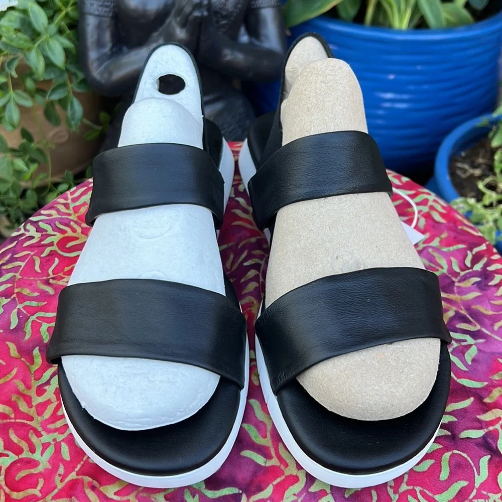 New Black Leather Strappy Slip On Cushion Sandals - Picture 13 of 15